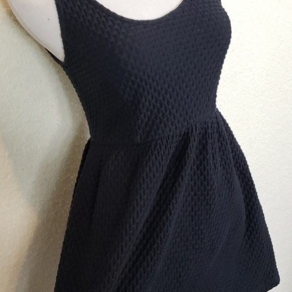 3/$15 Forever 21 little black dress size Medium - Picture 2 of 5
